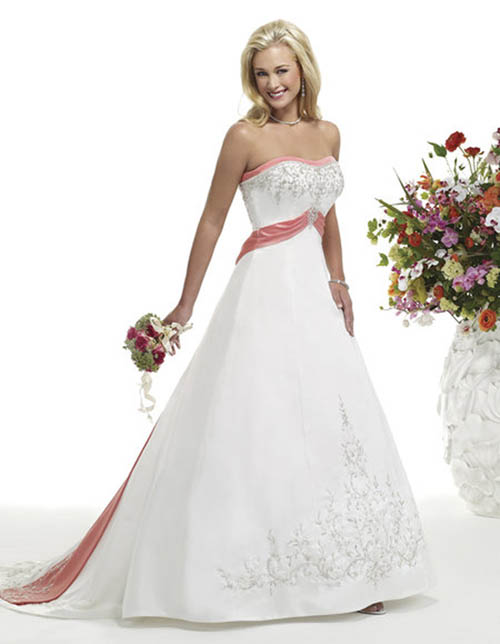 5c8956445ec6e636 fashionblog onsugar com white wedding gowns 4576 KB 